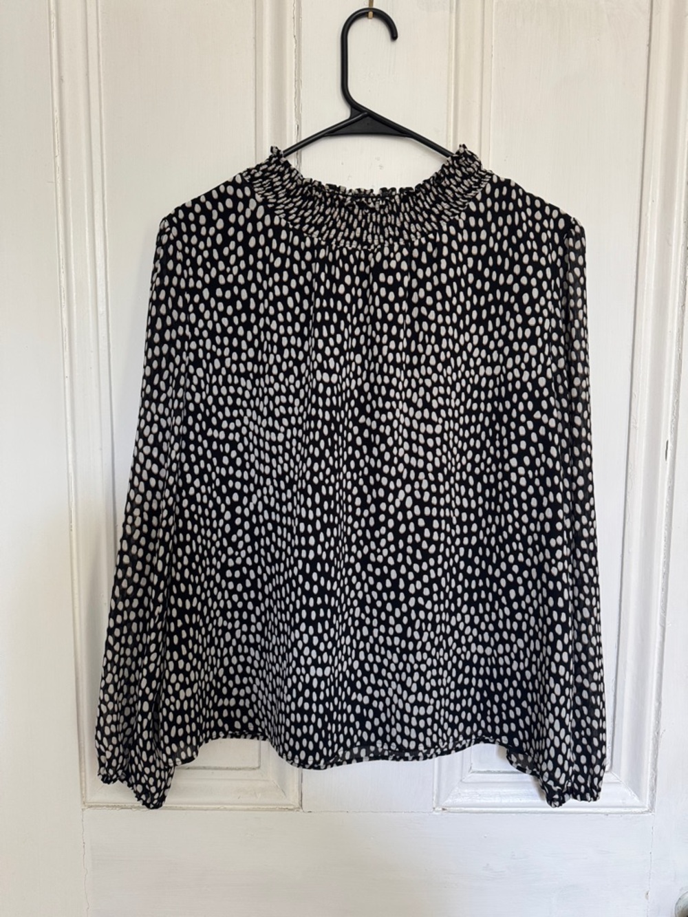 Woven Mock Neck Long-Sleeve Top - Black & White Spot